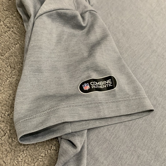 Small Broncos V-Neck Tee - Grey - Picture 4 of 7